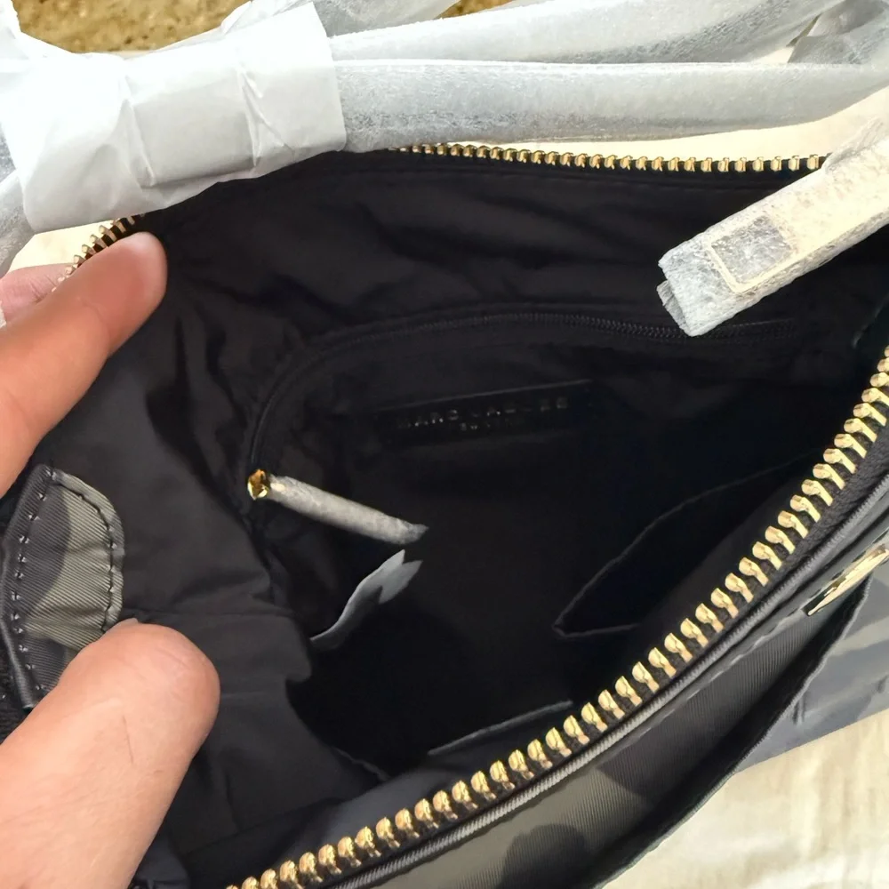 Marc Jacobs Preppy Swing Nylon Flat Crossbody Bag ~NWT~ Camo